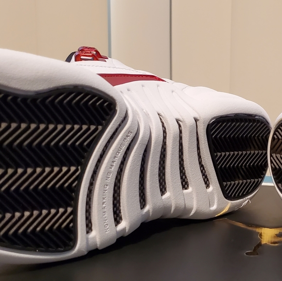 Air Jordan 12 “Twist” Color: White/University Red-BlackStyle Size: 5Y = 6.5 WMNS - Picture 14 of 15